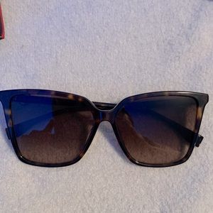 BRAND NEW tortoise shell Fendi Sunglasses